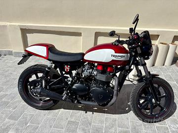 Triumph Bonneville - 2015