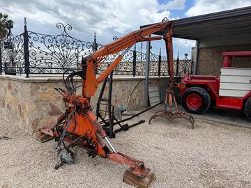 Trattore braccio a pinza idraulico con attacco 3 p