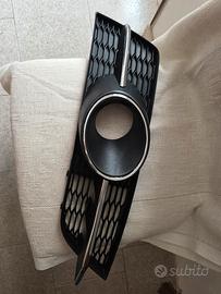 Griglia HONEYCOMB fendinebbia anteriore Audi