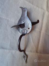 ANTICA MANIGLIA IN FERRO BATTUTO