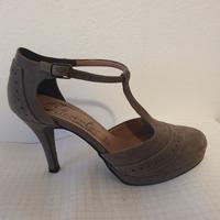 Scarpe marini col tacco