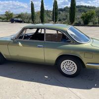 Alfa Romeo GT 1750