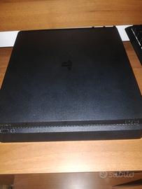 Ps4 slim, contoller, 7 giochi e cavi originali.