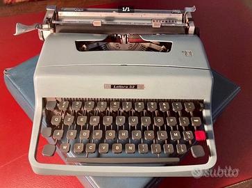 Macchina da scrivere Olivetti Lettera 32