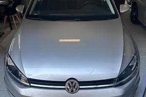 Volkswagen Golf condizioni pari al nuovo