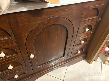 Mobili stile classico