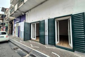 Negozio Caivano [Cod. rif 3386762ACG]