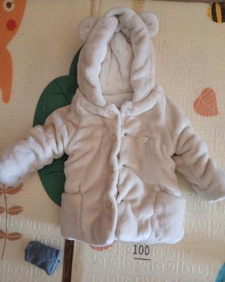 Giubbotto e cappellino bimba 3-6 mesi pari al nuov