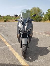 Yamaha XMAX 400 ABS – anno 2019 – 28.000 km