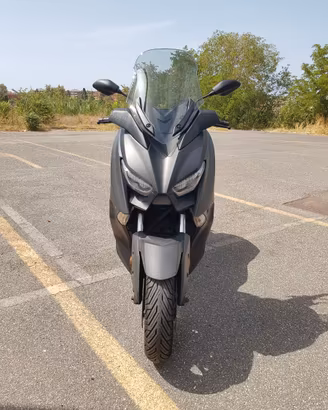 Yamaha XMAX 400 ABS – anno 2019 – 28.000 km