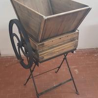 Cimelio Antico per la vendemmia, restaurato.