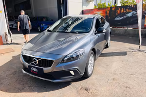 VOLVO V40 Cross Country D2 Business
