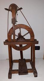 Mulinello in legno per filare lalana