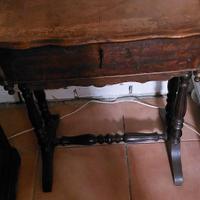 Tavolino da lavoro e arredo fine ottocento
