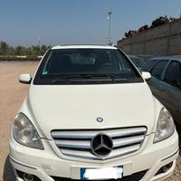 RICAMBI MERCEDES CLASSE B 2.0 DIESEL ANNO:2010