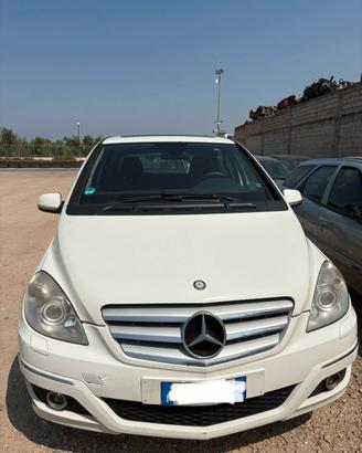 RICAMBI MERCEDES CLASSE B 2.0 DIESEL ANNO:2010