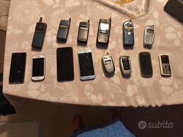 lotto di 14 telefoni vintage LEGGERE DESCRIZIONE