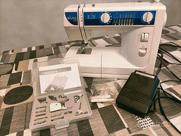 MACCHINA DA CUCIRE ELNA EXPLORER 220