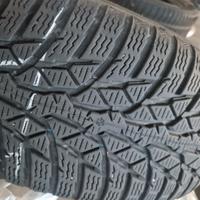 VW Gomme Invernali Nokian 205-60 R16 + Cerchi