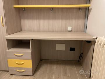 Scrivania/cassettiera/mensola