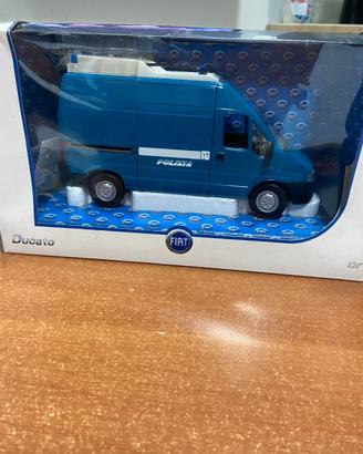Fiat ducato Polizia Norev 1/24