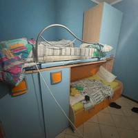 Camera da letto con complementi