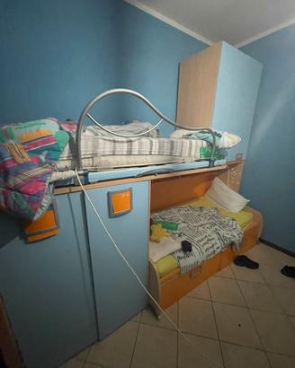 Camera da letto con complementi