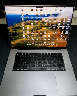 MacBook Pro 16" M1 Pro – 16GB RAM – 512GB SSD