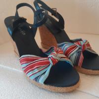 Sandalo con zeppa n.39
