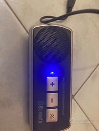 Vivavoce auto con cavetto usb e accendisigari