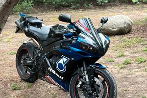 Yamaha yzf r1