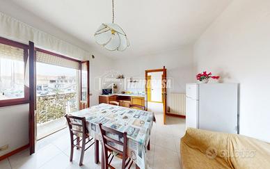 APPARTAMENTO CON 3 CAMERE E SOFFITTA!