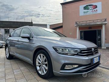 VOLKSWAGEN Passat Variant 2.0 TDI SCR EVO DSG Bu