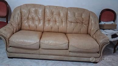 divano letto in pelle