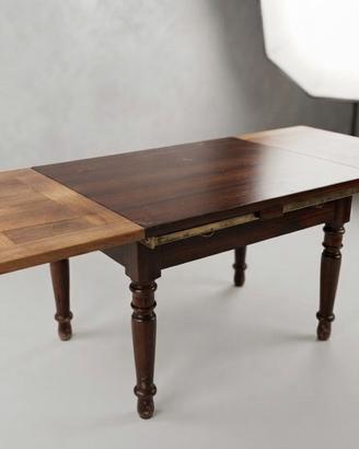 Tavolo vintage in legno con gambe tornite