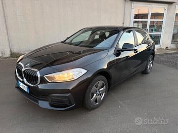 Bmw 116 116d 5p. Advantage