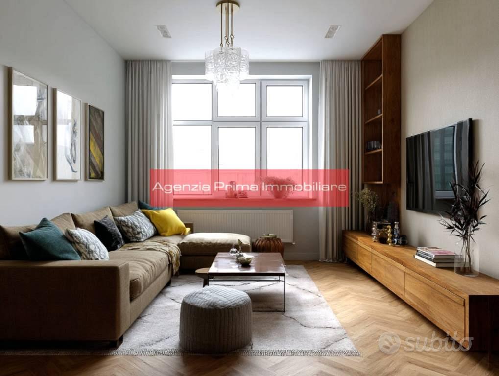 Appartamento di 142 m² con 4 locali e box auto a R - Altro