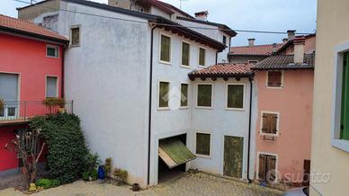 CASA DI CORTE A MONTECCHIA DI CROSARA
