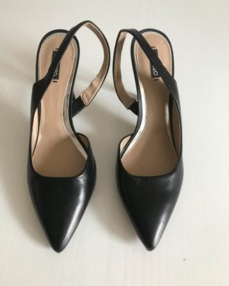 Décolleté elegante  in vera pelle nera tg. 37 (IT)
