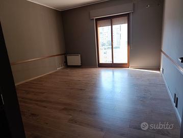 4 vani 140mq Galieli/Via Campolo con posto auto