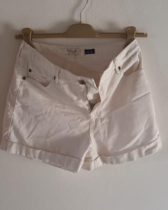 pantaloncini bianchi 