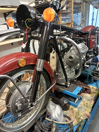 Moto guzzi v7 850 gt