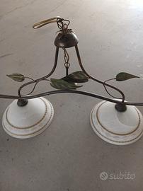 Lampadario in ferro battutto 