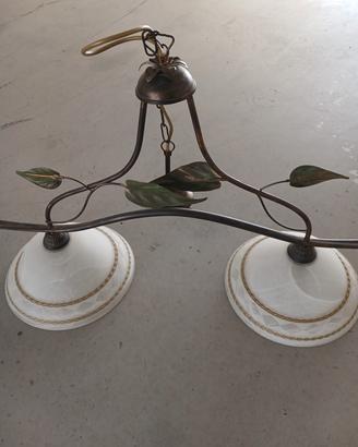 Lampadario in ferro battutto 