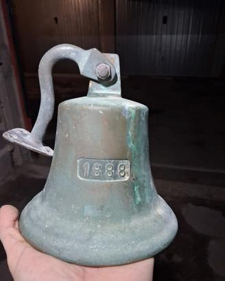 Campana di bronzo  vintage  