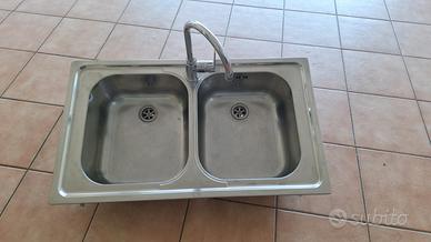 Lavello Cucina 85x50 con miscelatore