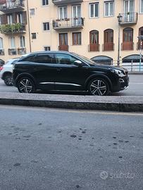 peugeot 3008 2017 gt  da 180 cavalli 