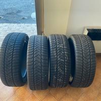 Pneumatici pirelli 235/55R19 m+s