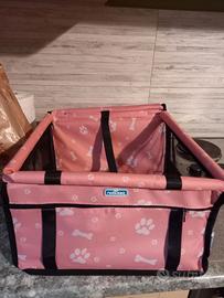 Seggiolino auto per cani
