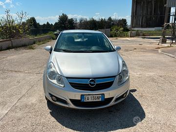 Opel corsa unico proprietario